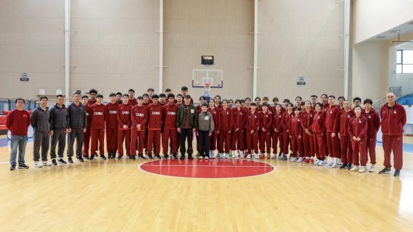 “名人堂在行动”主题活动走进中国U18国青队