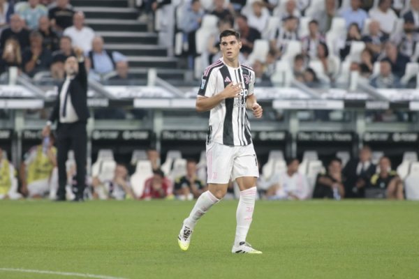 约维蒂奇：我为阿季奇的表现感到高兴，希望他得到更多的赛事  