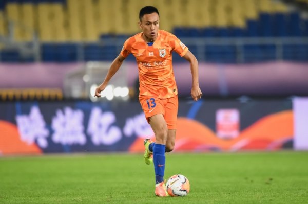 记者：张弛已跟随海牛练习  ，展现出良好的精神面貌和竞赛  