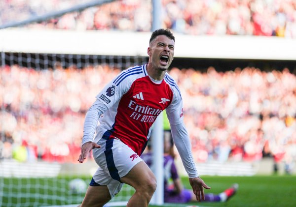 向主指导教练员看齐！追平阿尔特塔，马丁内利在英超中已打进41