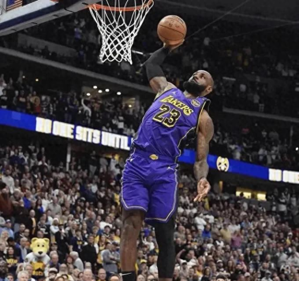 Sam Quinn: 不信詹姆斯真愿接受底薪