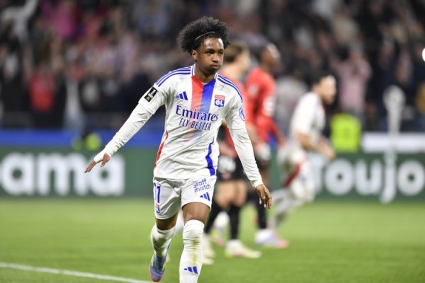 记者：埃弗顿为M-福法纳送出正式报价，拜仁曾有意但专注于迪亚