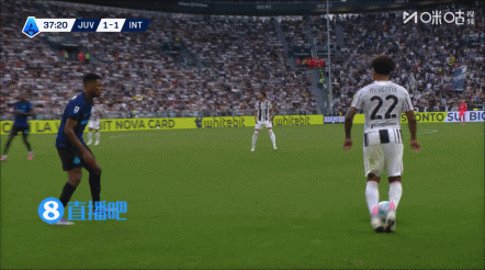 出色  ! 意甲官方社媒晒伊尔迪兹世界波裁判    视角