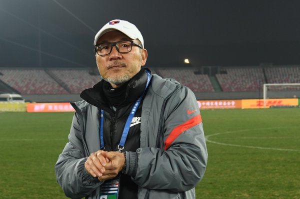 古代足球    报：如谈判顺利张外龙最快今天和球队见面，快速