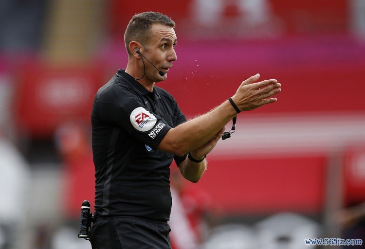 英媒：库特计划脱口秀巡演五洲四海的意思是什么，出场费1万镑爆料裁判    生涯球员趣事