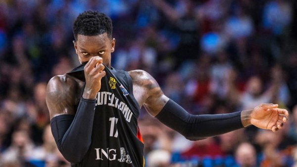 这一刻, 他们等了32年: 反转  、队史第2冠, 全队开心