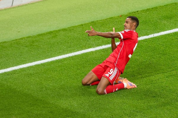 伊萨克：以前看到利物浦这种致胜球  很沮丧，现在加入  其中