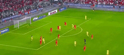 评分西班牙: 前场球员乐于助功  , 中场球员爱上得分  ,