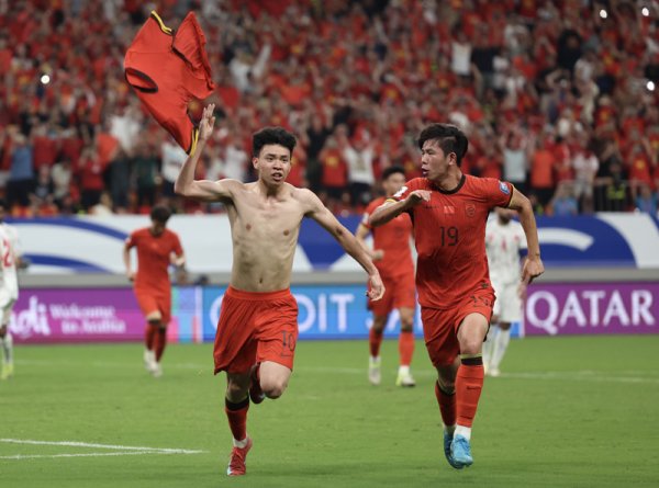 国际足联官方首次发放世预赛补偿金, 申花、海港坐地收钱?