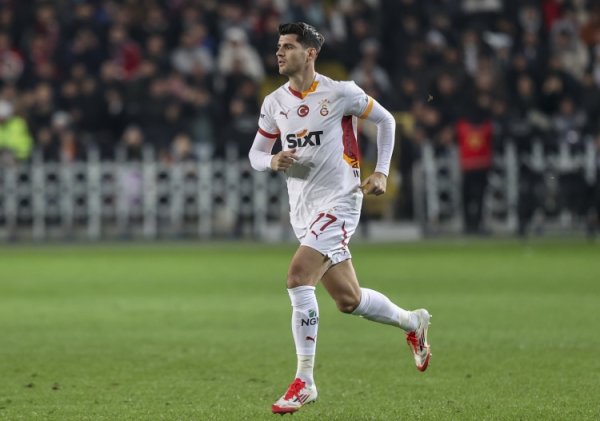 隆戈：科莫将给加拉塔萨雷300万欧 莫拉塔经纪人认为交易即将