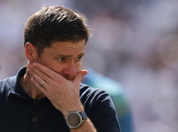 阿隆索执教生涯第二次被对手打进5球，3次面对西蒙尼1平2负