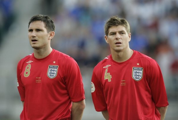 鲁尼：当年英格兰差和各豪门关系焦灼  有关 卡里克该获得更多