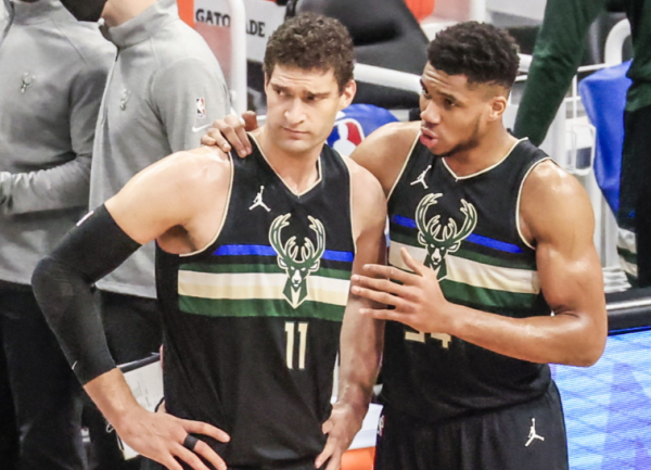 库兹马改穿利拉德0号! 雄鹿11号也易主: 字母哥曾力挺退役