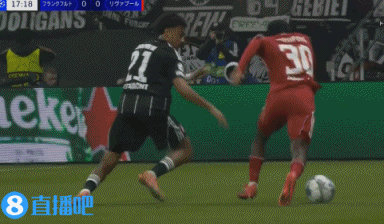 弗林蓬肌肉拉伤  ！利物浦第18分钟被动替换队员  ，换上布